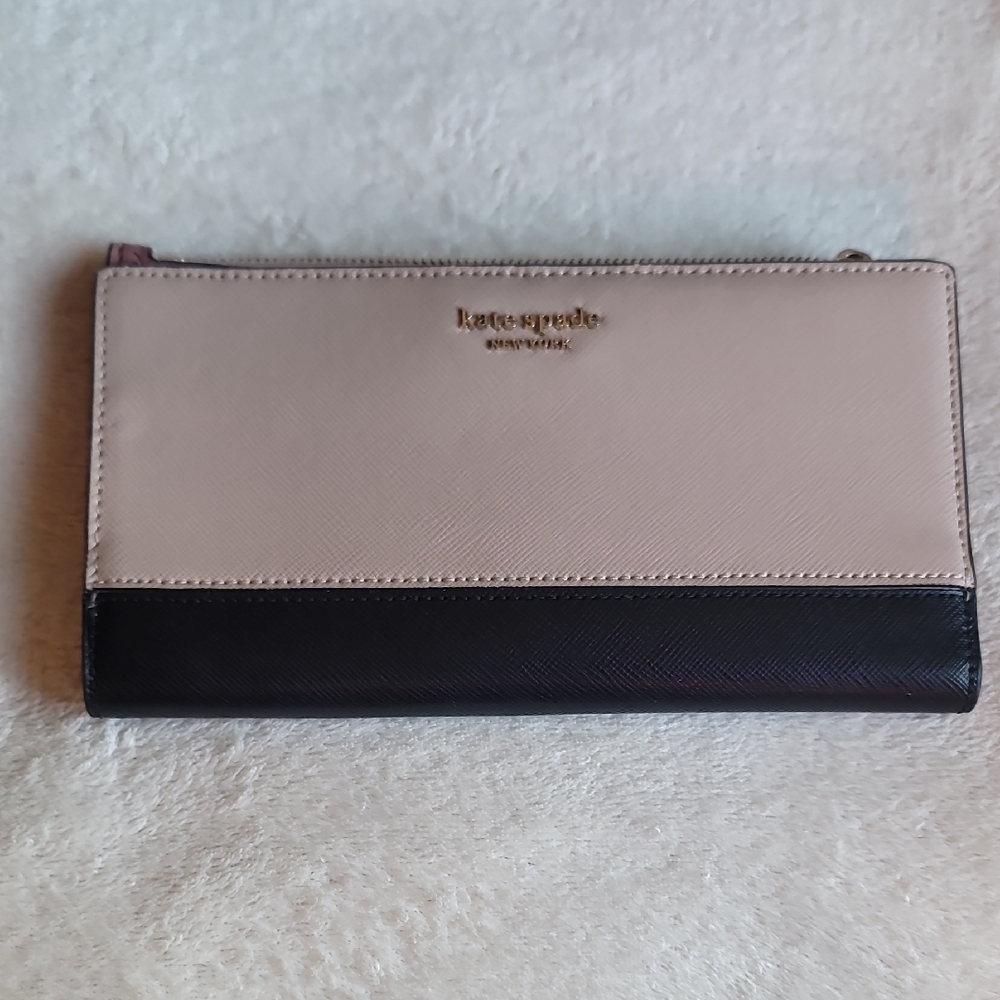Kate Spade Elegant Cream and Black Wallet